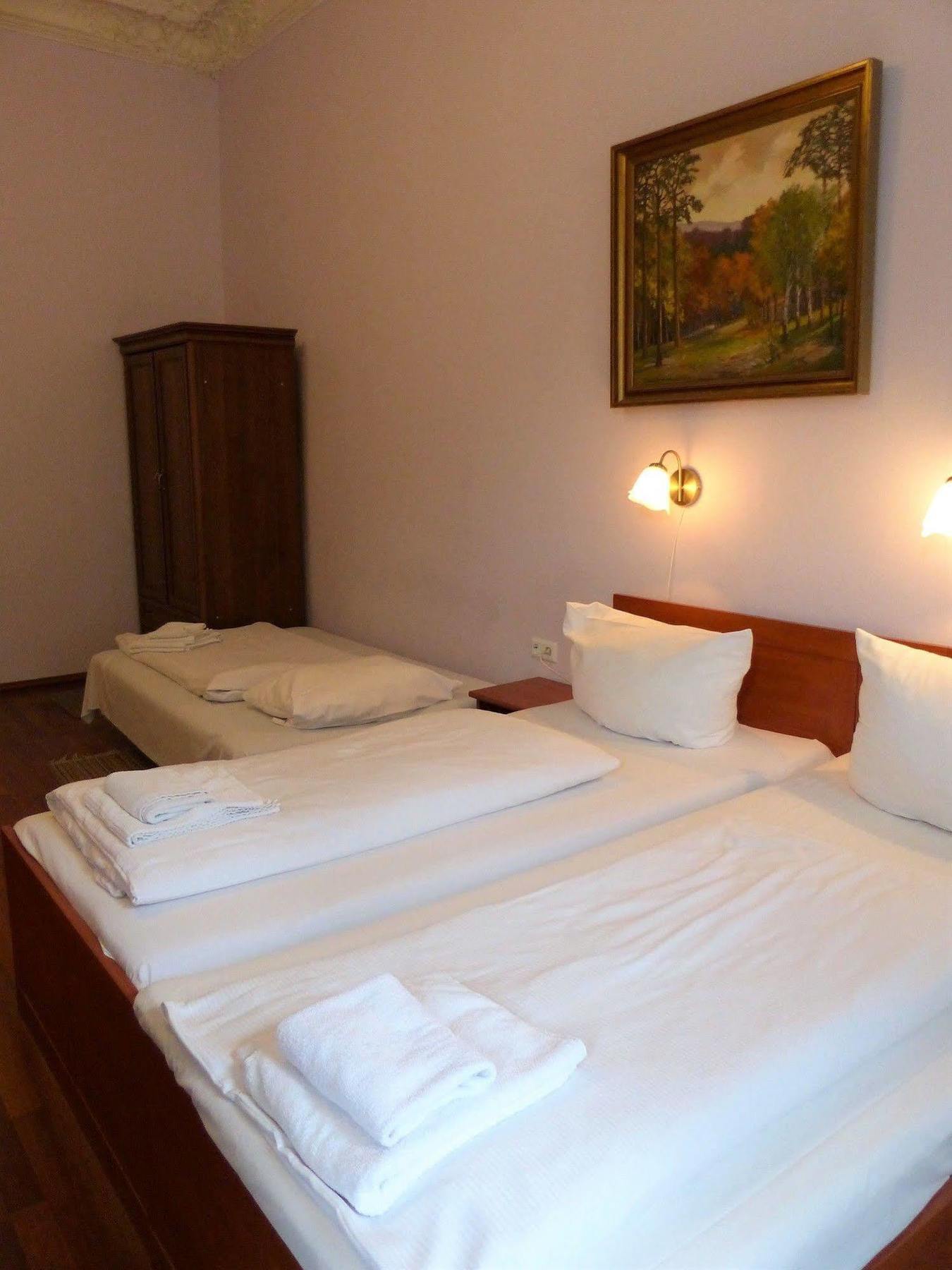 Hotel Eden Am Zoo เบอร์ลิน ภายนอก รูปภาพ