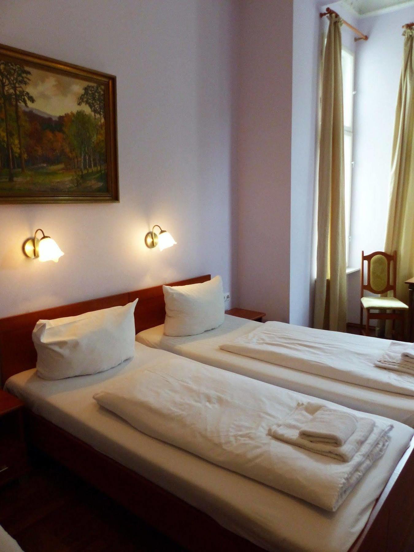 Hotel Eden Am Zoo เบอร์ลิน ภายนอก รูปภาพ
